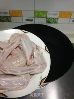 Make The wine duck wings step 1