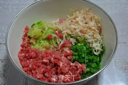 Make Beef cucumber pie step 2