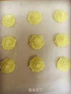 Make Almond cookies step 0