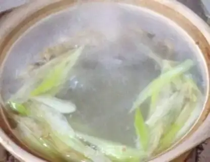 Make Squid bean radish soup step 13