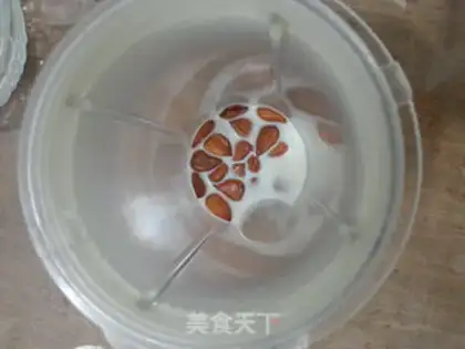 Make Almond milk tea step 1