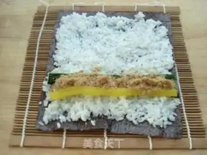 Make Caviar sushi step 3