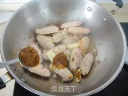 Make Coconut curry chicken step 7