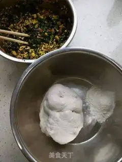 Make The twilight bun step 9