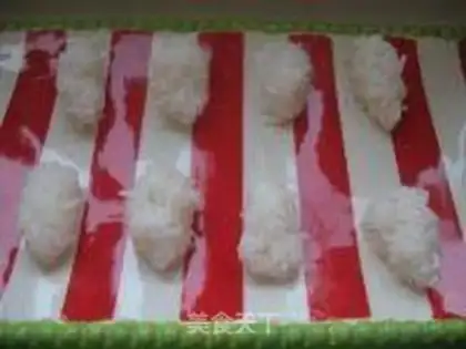 Make Red crab seed sushi step 3