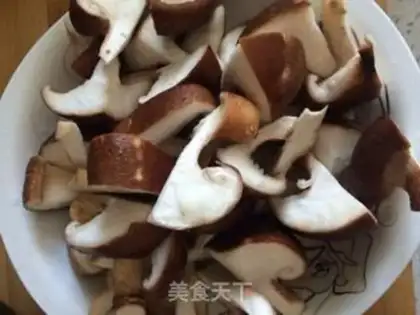 Make Seaweed mushroom soup step 0