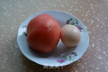 Make Tomato fried eggs step 0