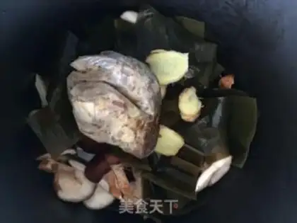 Make Seaweed mushroom soup step 3