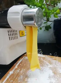 Make Noodles make pumpkin pies step 6