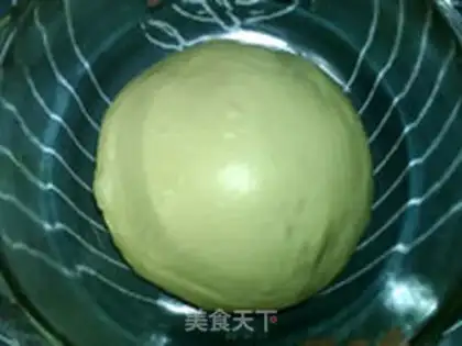 Make Coconut crown bread step 5