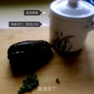 Make Sea cucumber steamed eggs step 2