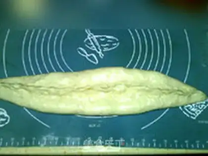 Make Coconut crown bread step 16