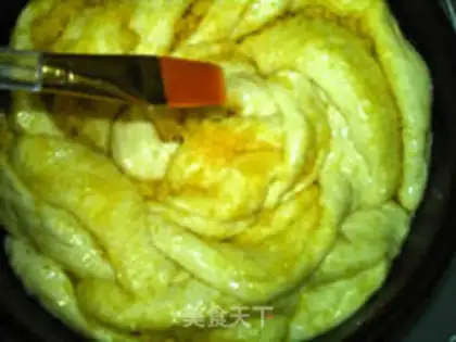 Make Coconut crown bread step 23
