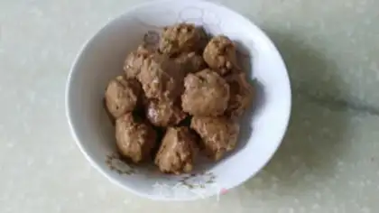 Make Red meatballs step 6