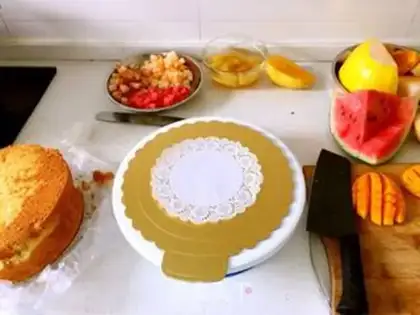 Make Eight inches of fruit cake step 2