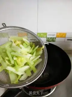 Make Celery and shrimp step 3
