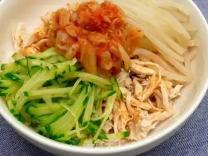 Make Pickle chicken silk salad step 6
