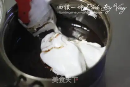 Make Classic chocolate cake step 8