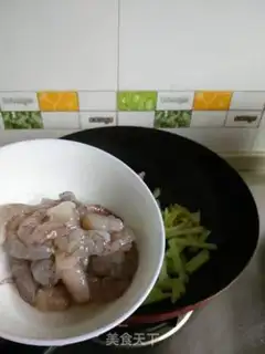 Make Celery and shrimp step 4