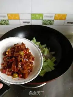 Make Celery and shrimp step 5