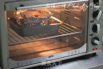 Make Classic chocolate cake step 14
