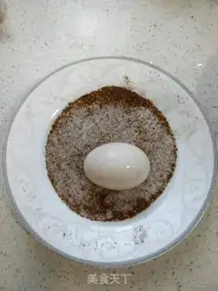 Make Five spicy duck eggs step 6
