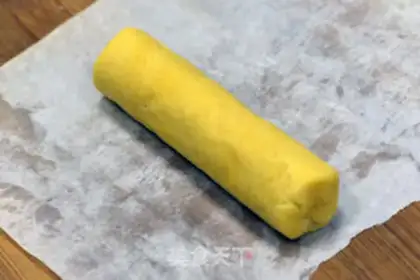Make Pineapple puff step 2