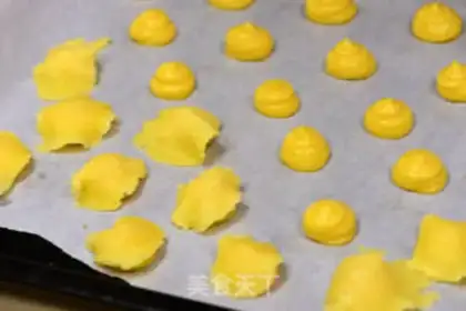 Make Pineapple puff step 4