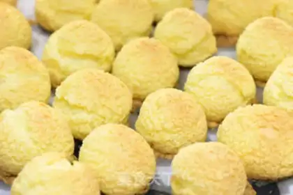 Make Pineapple puff step 5