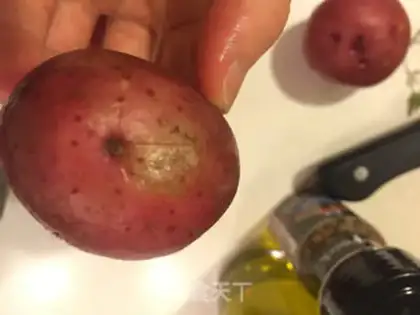 Make Fried potatoes step 1
