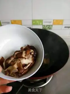 Make Fries, shrimp soup step 2