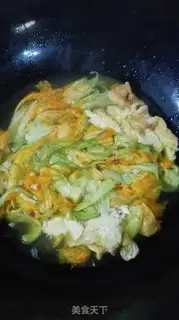 Make Fried eggs step 4