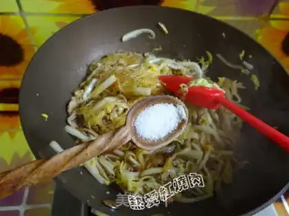 Make A fan of doll food step 10