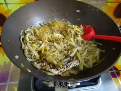 Make A fan of doll food step 11