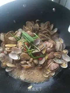 Make Scrambled clams step 6