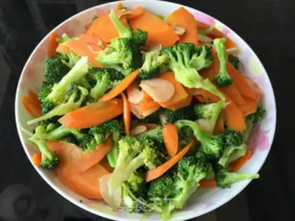Make Garlic broccoli step 7