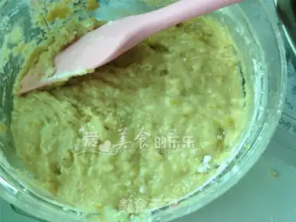 Make Berry banana marfin step 3