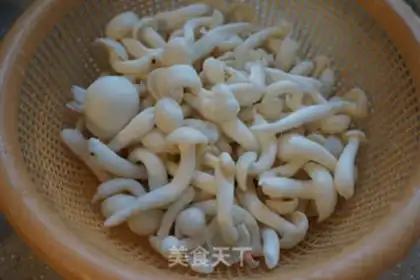 Make Pearl, white and handmade fishball soup step 6