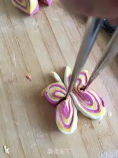 Make Triple butterflies step 6