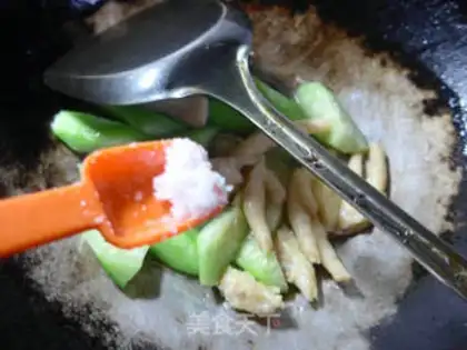 Make Pyramid claws, melons step 7