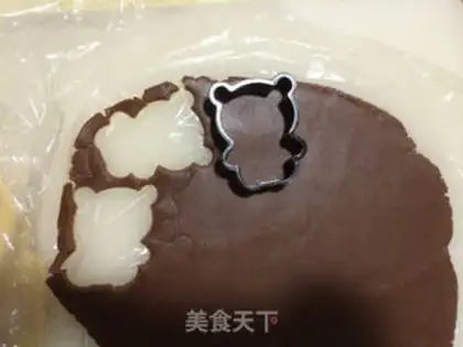 Make Panda cookies step 5