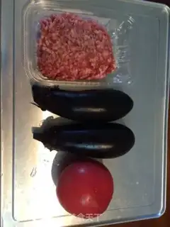 Make Cheese and tomatoes step 0