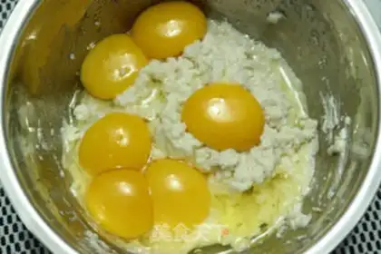 Make Chocolate rice chili cake step 2