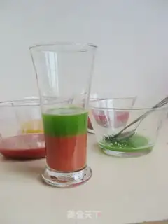 Make Cocktail and fruit juice step 8