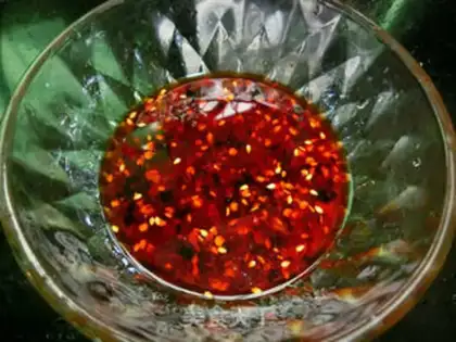 Make Spicy shrimp from a dry pot step 4