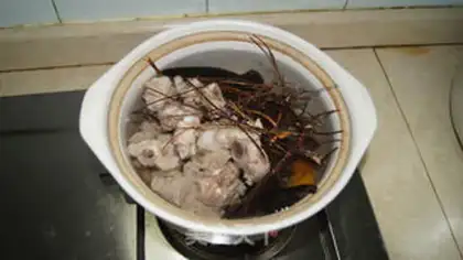 Make Chicken weed and dragon bones for liver soup step 6