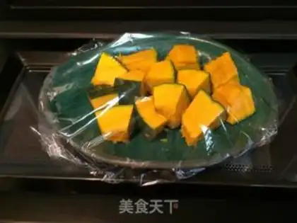 Make Pumpkin salad step 1