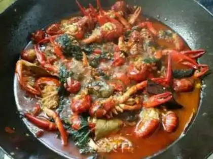 Make Spicy lobster step 3