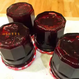 Make violet jam step 13