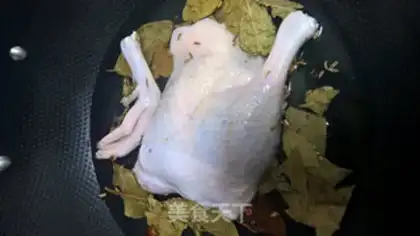 Make Smells like a saliva duck leg step 2